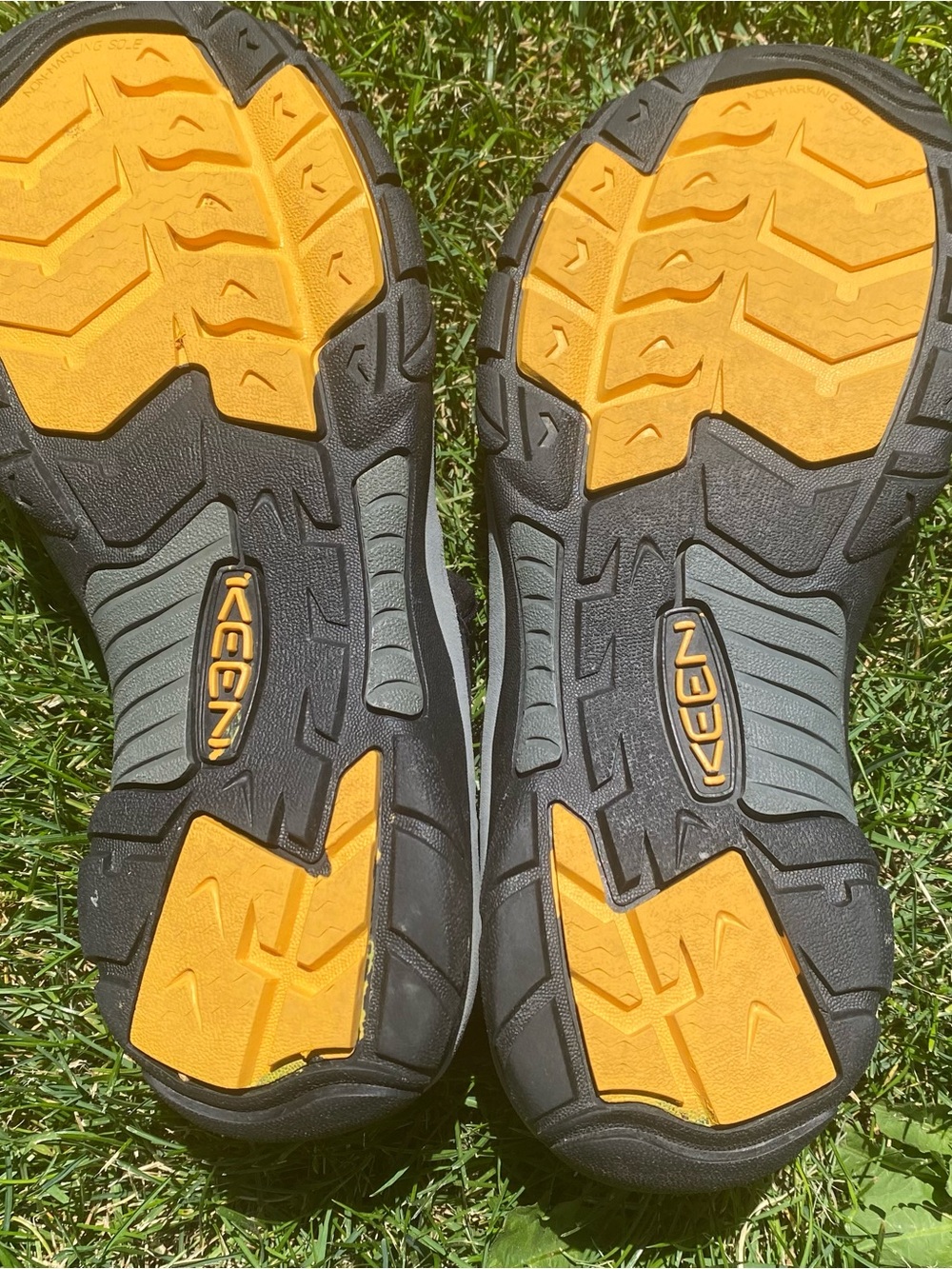Keen Men's Newport H2 Sport Sandals 1001907 Size 11.5 EU 45 Black Yellow - Picture 11 of 15